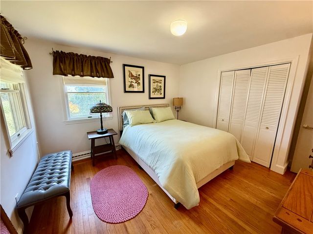 8 mccormick Road, Newport, RI 02840