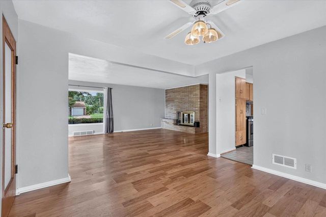 1230 N Harmony Drive, Janesville, WI 53545