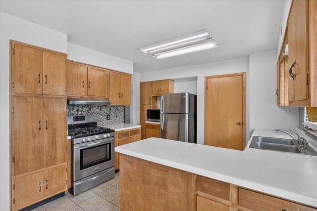 1230 N Harmony Drive, Janesville, WI 53545