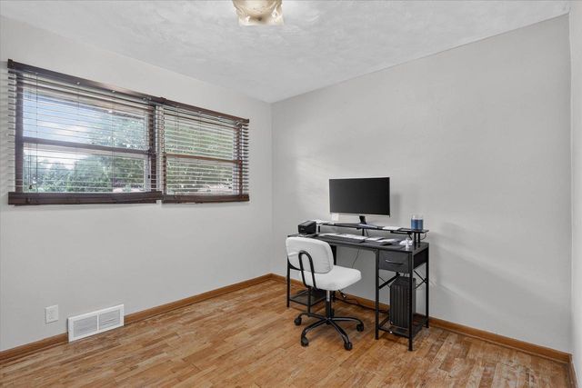 1230 N Harmony Drive, Janesville, WI 53545