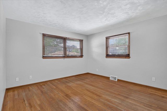 1230 N Harmony Drive, Janesville, WI 53545
