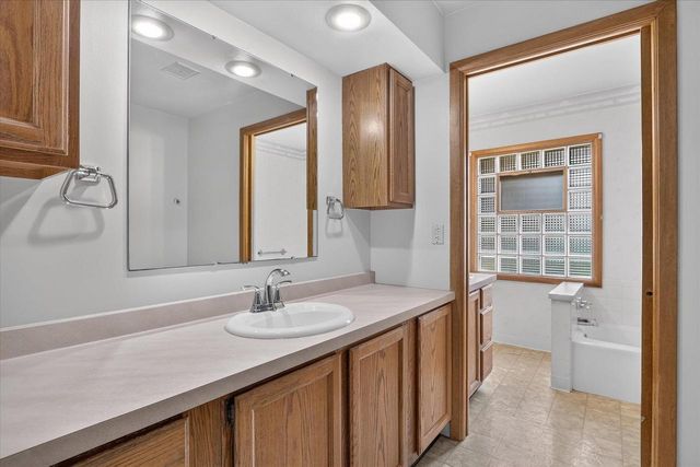 1230 N Harmony Drive, Janesville, WI 53545