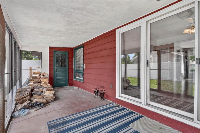1230 N Harmony Drive, Janesville, WI 53545