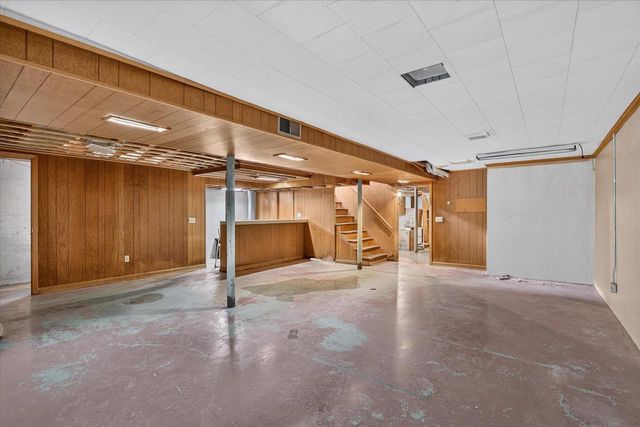 1230 N Harmony Drive, Janesville, WI 53545