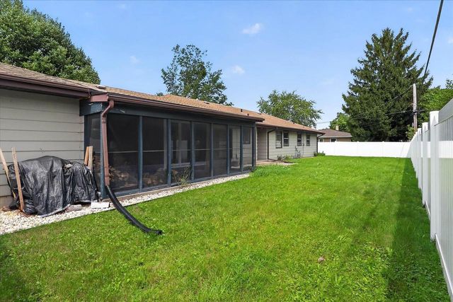 1230 N Harmony Drive, Janesville, WI 53545