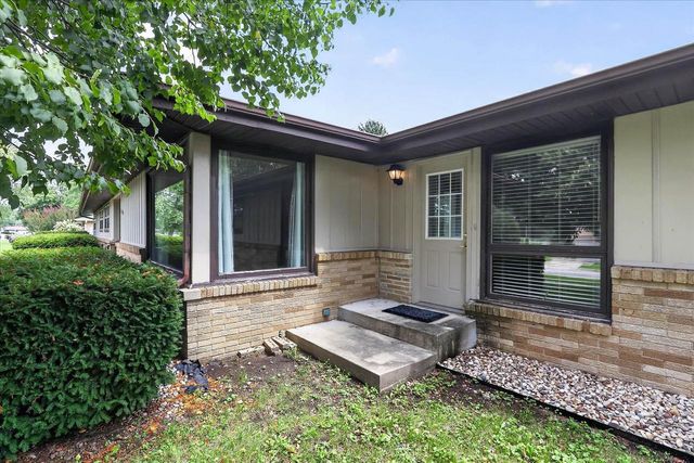 1230 N Harmony Drive, Janesville, WI 53545