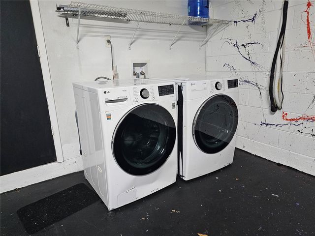 1060 DEES DRIVE, Oviedo, FL 32765