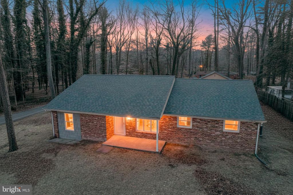 3250 ANDREWS LAKE RD, Frederica, DE 19946