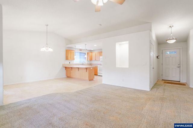 223 Penni Ln, Silverton, OR 97381