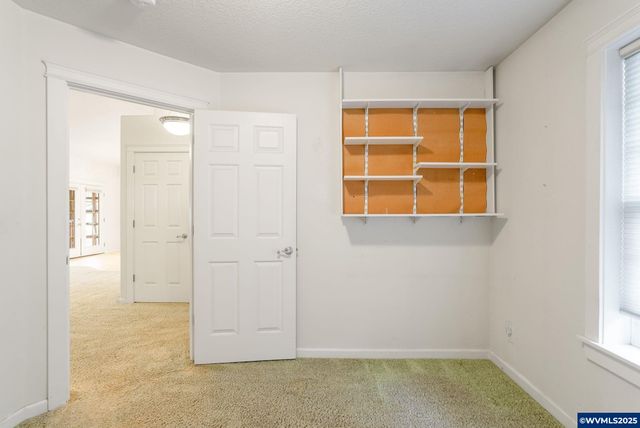 223 Penni Ln, Silverton, OR 97381