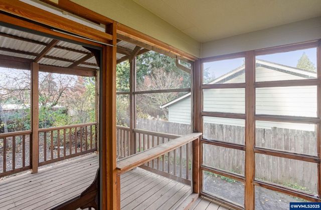 223 Penni Ln, Silverton, OR 97381