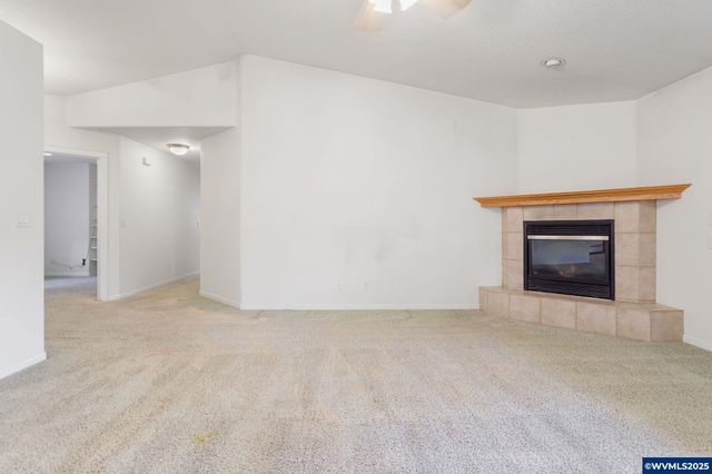 223 Penni Ln, Silverton, OR 97381