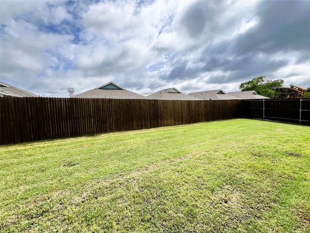 745 Twinvale Drive, Princeton, TX 75407