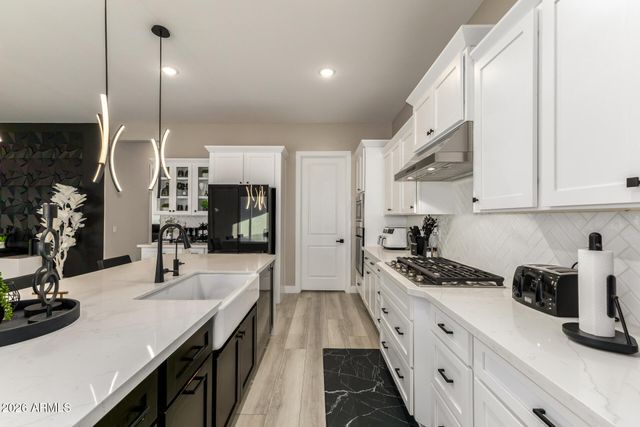 18578 W SAPIUM Way, Goodyear, AZ 85338