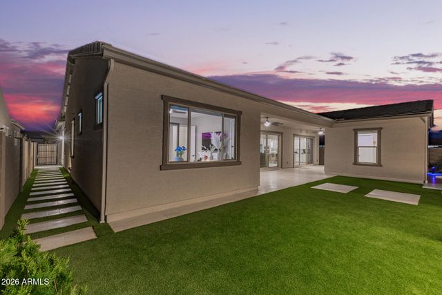 18578 W SAPIUM Way, Goodyear, AZ 85338