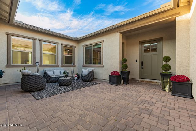 18578 W SAPIUM Way, Goodyear, AZ 85338