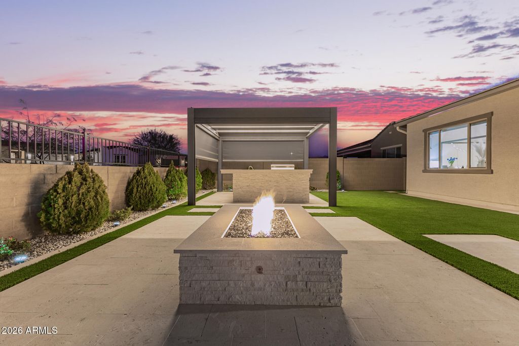 18578 W SAPIUM Way, Goodyear, AZ 85338 — photo 2