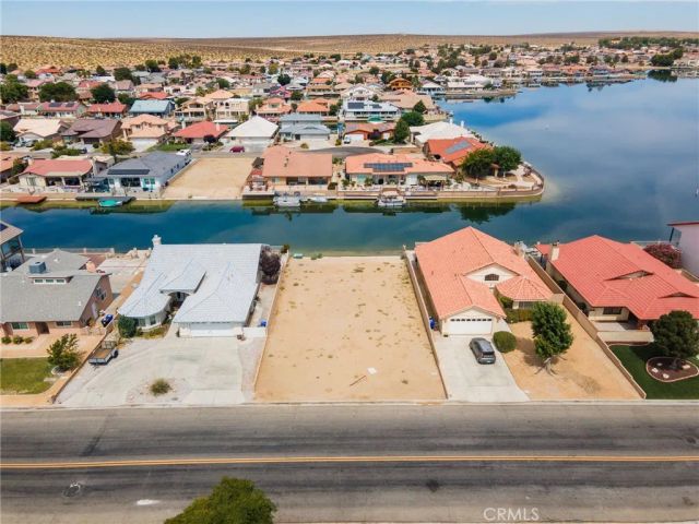 26938 Lakeview, Helendale, CA 92342