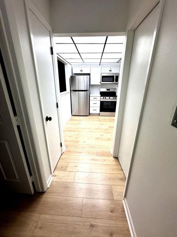 124 Klein Creek Court D, Carol Stream, IL 60188