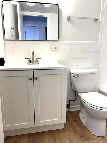 124 Klein Creek Court D, Carol Stream, IL 60188