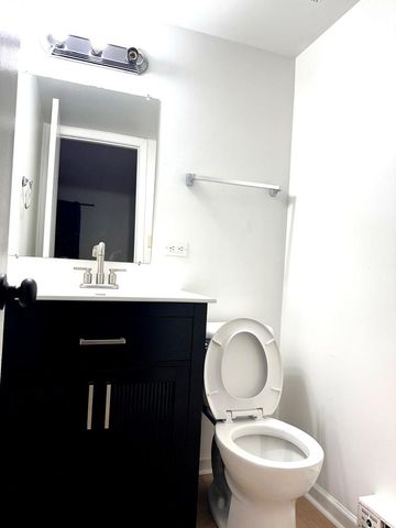 124 Klein Creek Court D, Carol Stream, IL 60188