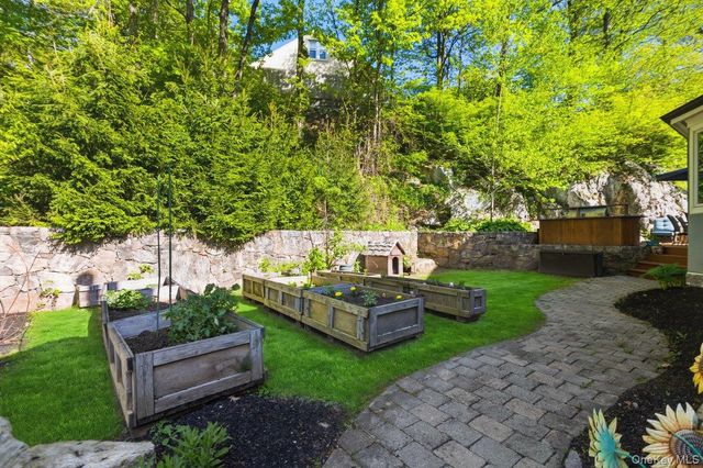 493 Chappaqua Road, Briarcliff Manor, NY 10510