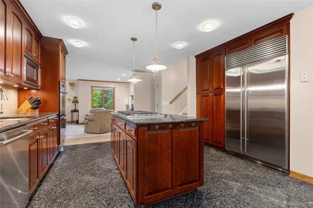 493 Chappaqua Road, Briarcliff Manor, NY 10510