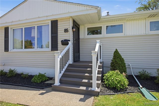 85 Bonnett Avenue, Tonawanda, NY 14150
