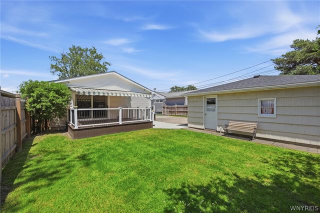 85 Bonnett Avenue, Tonawanda, NY 14150