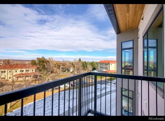 2876 W 53rd Avenue 306, Denver, CO 80221