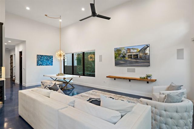 2409 Durwood ST A, Austin, TX 78704