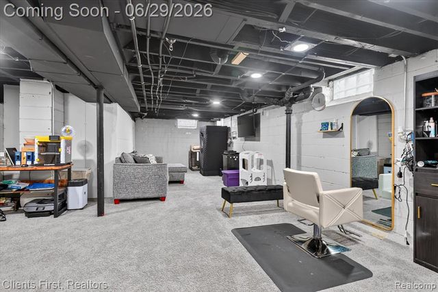 14242 Foch Street, Livonia, MI 48154