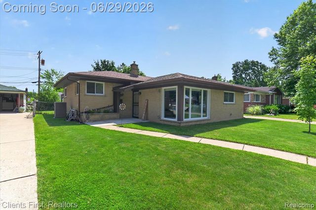14242 Foch Street, Livonia, MI 48154