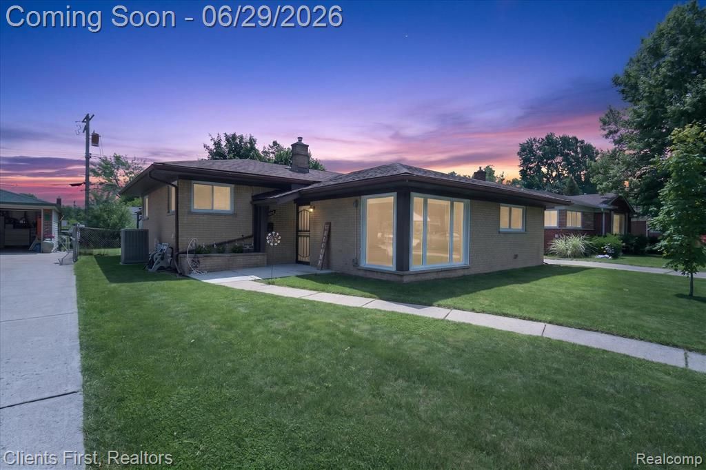 14242 Foch Street, Livonia, MI 48154