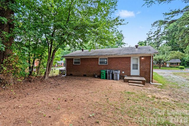 9131 Feldbank Drive, Charlotte, NC 28216
