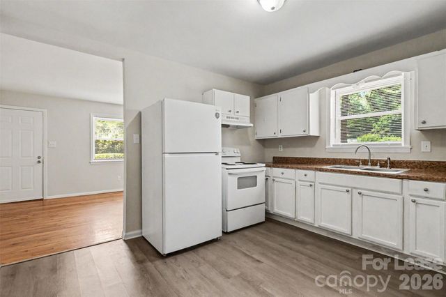 9131 Feldbank Drive, Charlotte, NC 28216