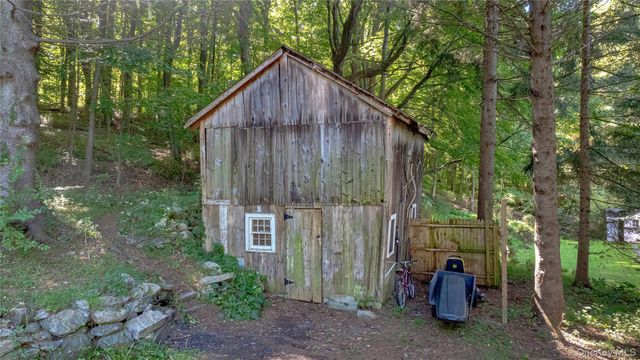19 Turk Hill Road, Brewster, NY 10509