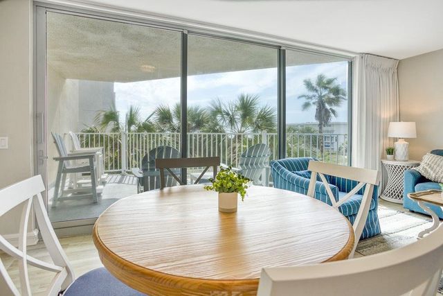 800 Sandcastle Dr 216, Port Aransas, TX 78373