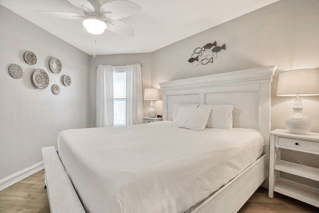 800 Sandcastle Dr 216, Port Aransas, TX 78373
