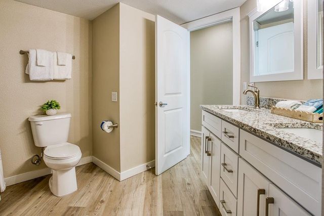 800 Sandcastle Dr 216, Port Aransas, TX 78373