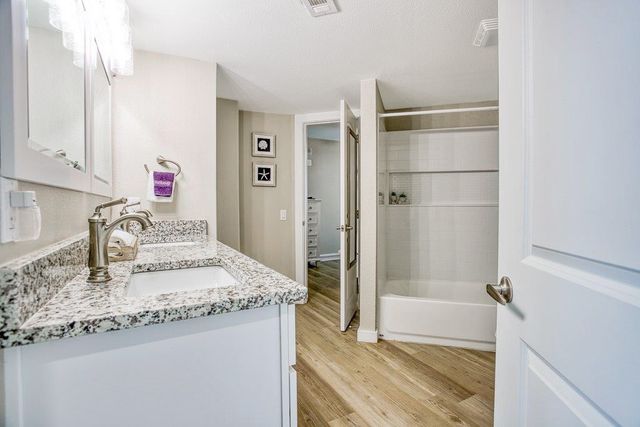 800 Sandcastle Dr 216, Port Aransas, TX 78373