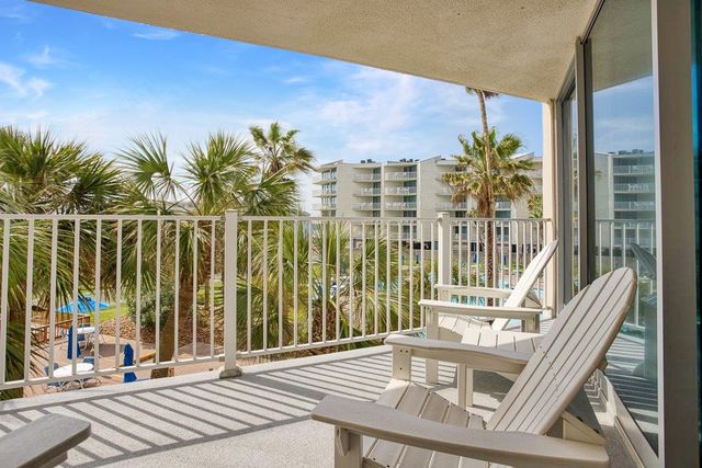 800 Sandcastle Dr 216, Port Aransas, TX 78373