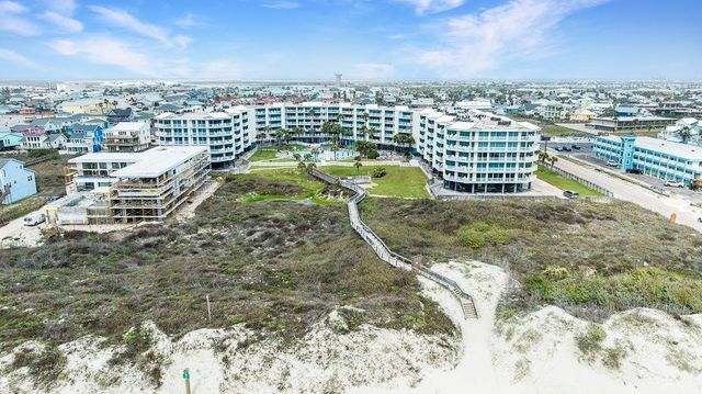 800 Sandcastle Dr 216, Port Aransas, TX 78373
