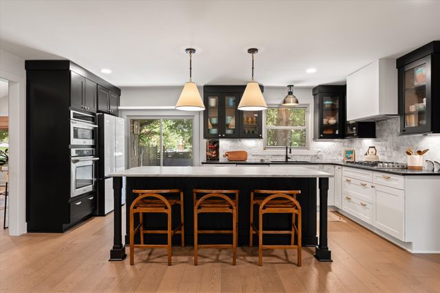 1014 Lochland Dr, Gallatin, TN 37066