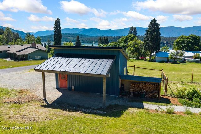 307 Cedar ST, Hope, ID 83836