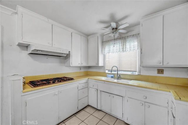 4409 Oakfield, Santa Ana, CA 92703