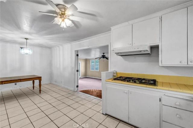 4409 Oakfield, Santa Ana, CA 92703