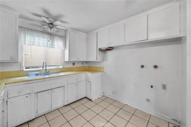 4409 Oakfield, Santa Ana, CA 92703
