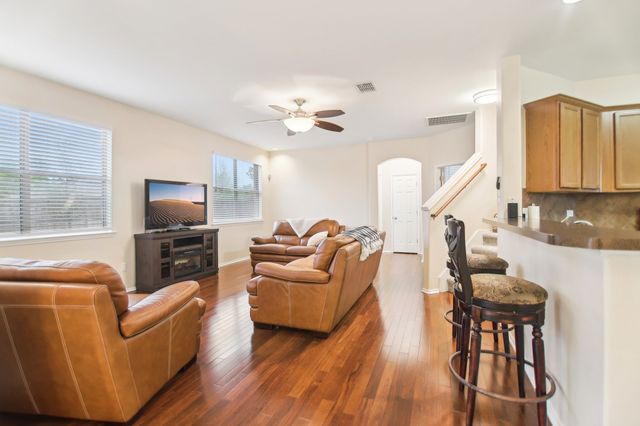 208 Wenrick Drive, Roanoke, TX 76262