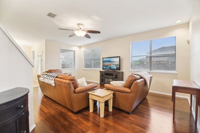208 Wenrick Drive, Roanoke, TX 76262